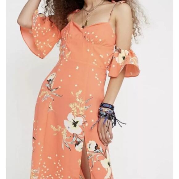 Urban Outfitters UO Boardwalk Floral Off The Shoulder Midi Dress in Coral Size L - Picture 2 of 10